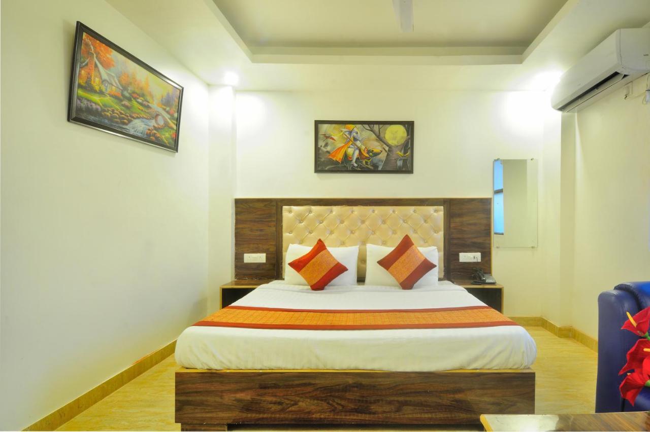Hotel Noida Delight Exterior foto